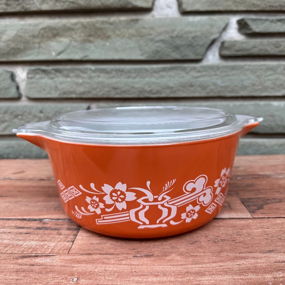 Vintage Pyrex Casserole Dish with Lid - Orange Dynasty 2.5 Liter 475-B